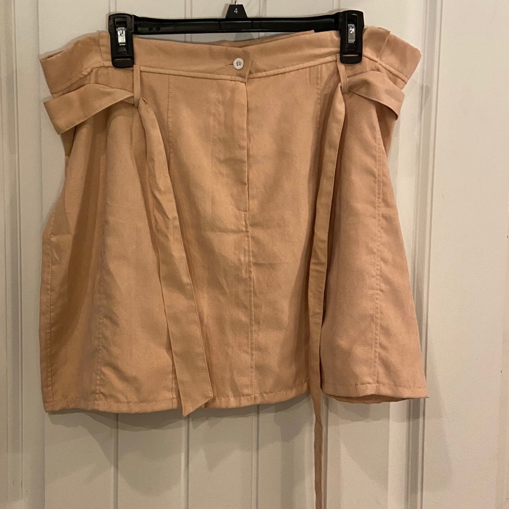 Blush Belted Skirt - Picture 12 of 13